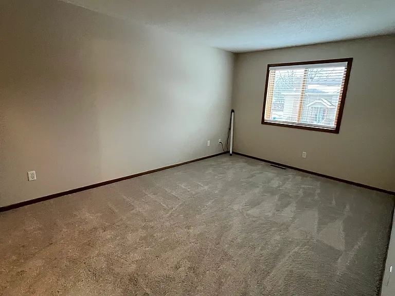 7017 Polaris Ln N — Photo 12