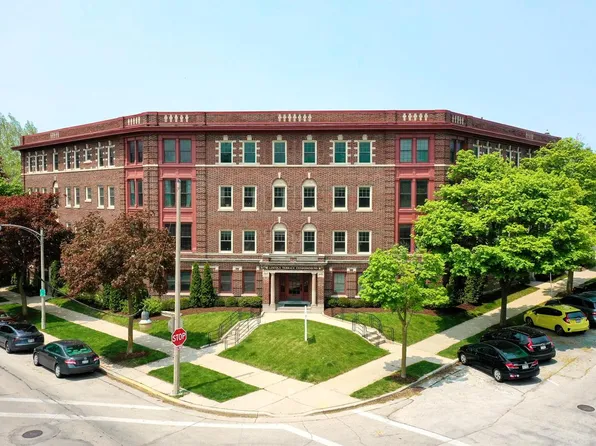 2230 East Bradford AVENUE #2, Milwaukee, WI 53211