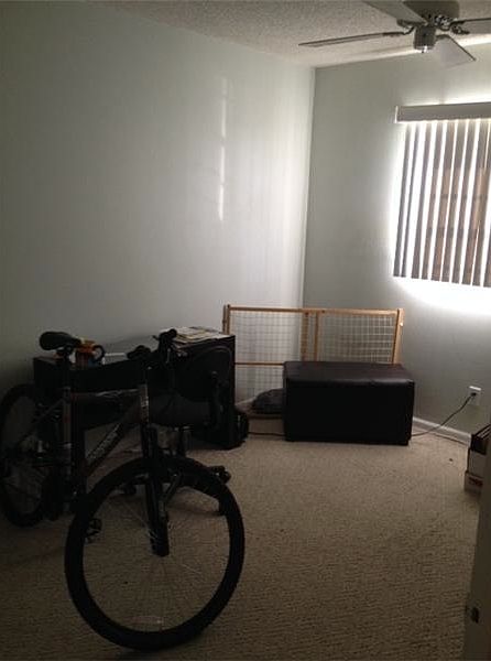 1st image of 815 NE 28th St APT 203