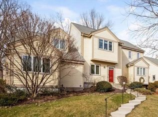 4402 Manor Dr, Peekskill, NY 10566