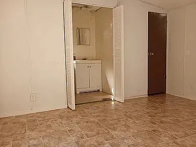 3 bed, $850 — Photo 4