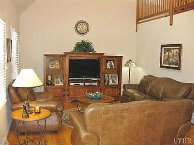 2nd image of 1 Elm Ave