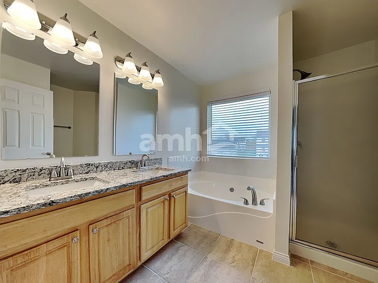 2243 Bluegrama Dr — Photo 16