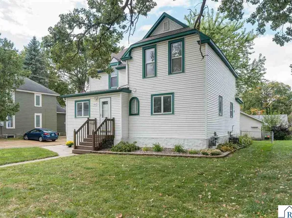 415 Sherman St, North Mankato, MN 56003