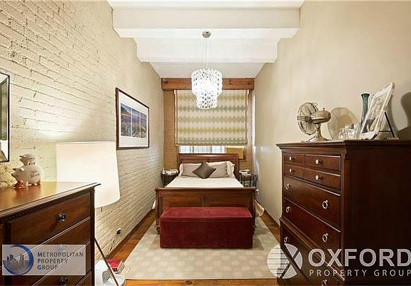 4th image of 10 Christopher St APT 1E