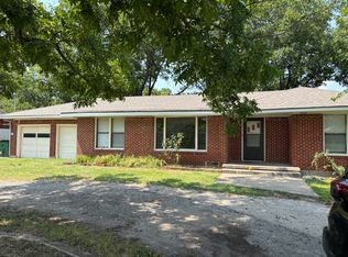 1717 Anthony St, Gainesville, TX 76240