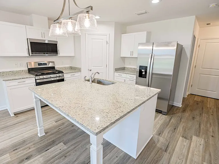 2828 Blue Blossom Trl — Photo 16
