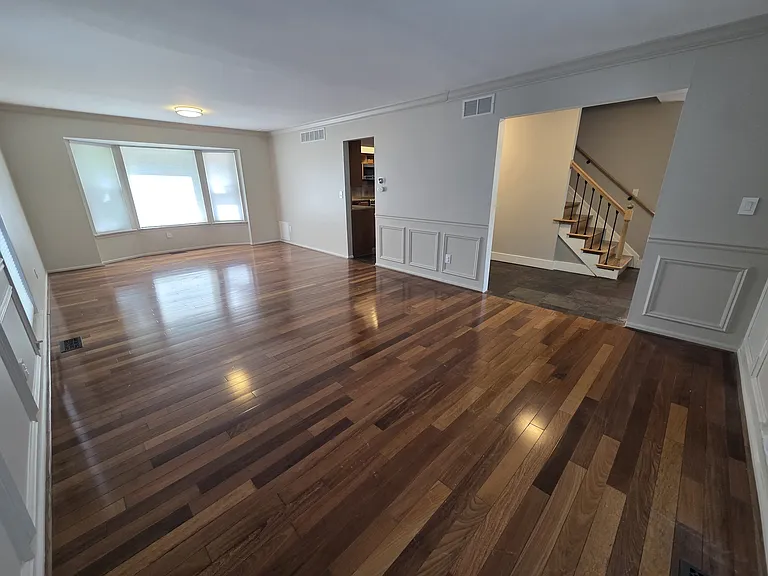6076 Glen Eagles Dr — Photo 5