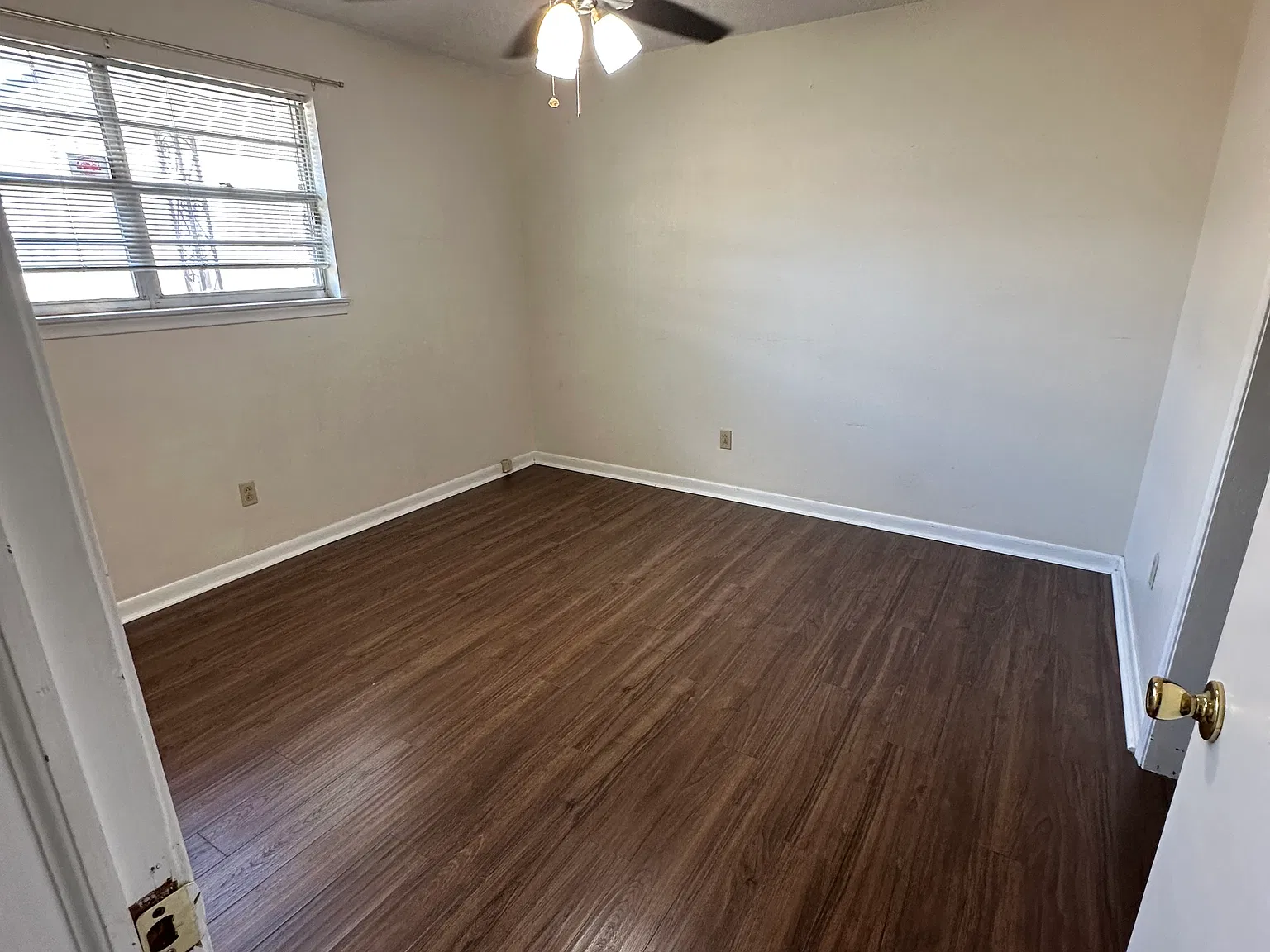 3 bed, $1,800 — Photo 3