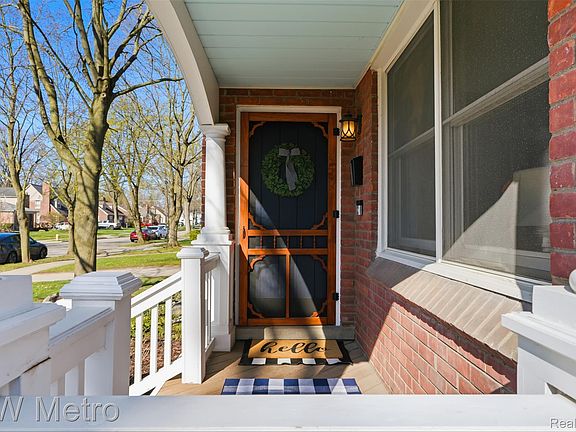 3rd image of 1936 Dorothea Rd