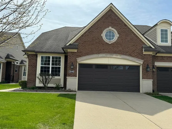 21250 Lilac Ln, Clinton Township, MI 48036
