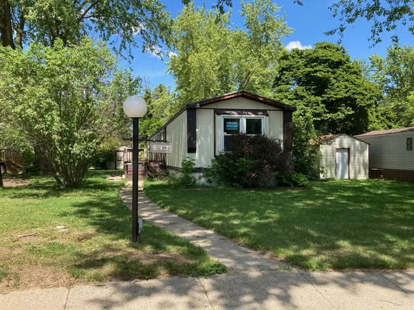 517 Apple Court Oakland, Charter Township, MI 48363