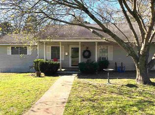 200 Gladstone St, Center, TX 75935