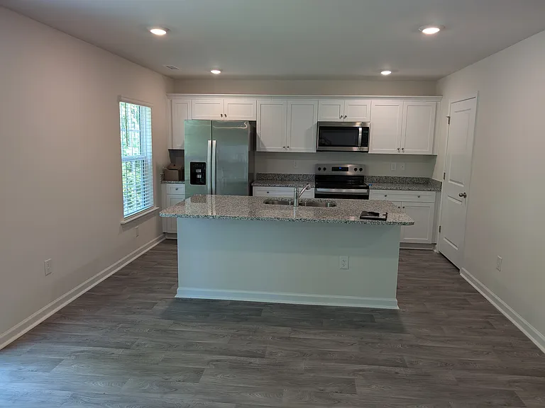 6025 Howth Way — Photo 11