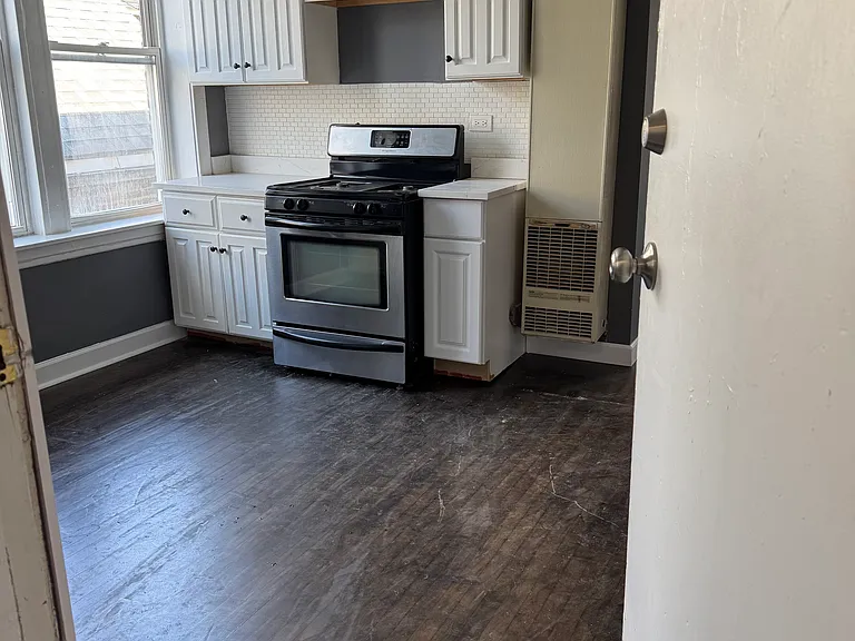 2714 W 24th Pl #2R — Photo 4