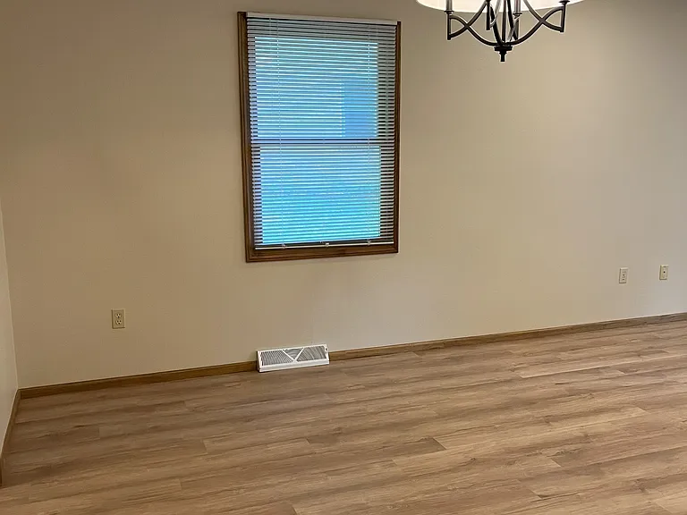 3804 Stonebridge Dr — Photo 8