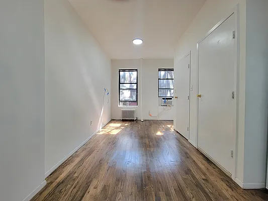 Rented by AZ REALTY NYC LLC | media 6