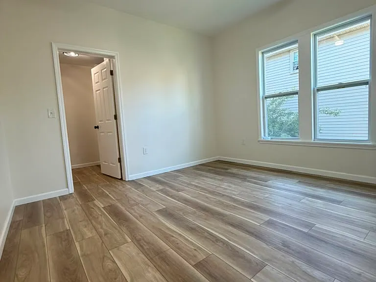 122 Alice Ave — Photo 14