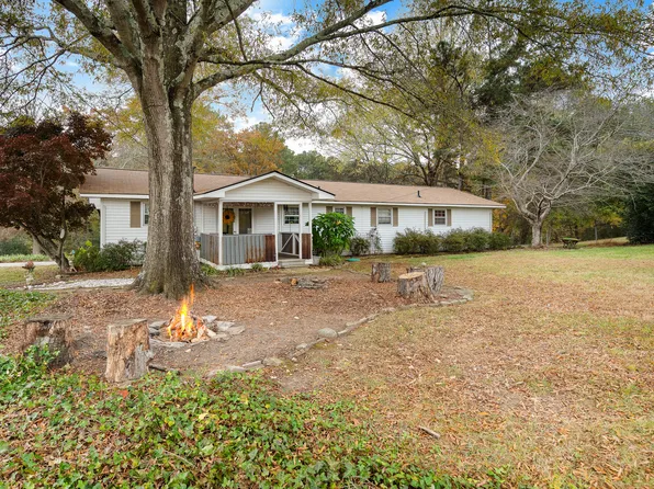 112 Albertson Dr, Dalton, GA 30721