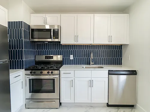 501 Adams Ln Photo 1