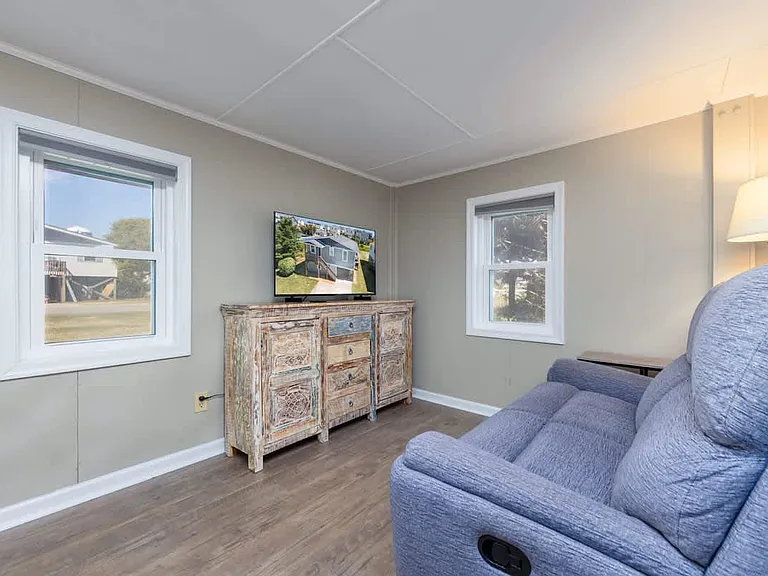 1629 Sir Walter Rd #BB — Photo 5