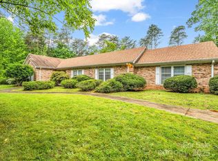 2000 Golf Course Rd, Columbus, NC 28722
