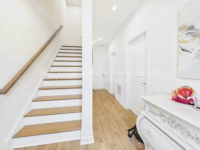 1241 Old Trail Dr — Photo 7