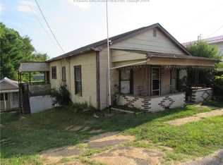 104 Etta St, Poca, WV 25159