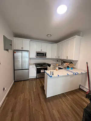 Rented by Standard Living Realty Inc | media 20