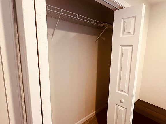 3rd image of 23 Webb Ct