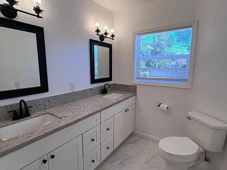 26 E Cortland Ave — Photo 17