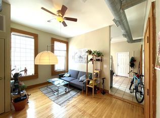 1925 S Racine Ave #2M, Chicago, IL 60608