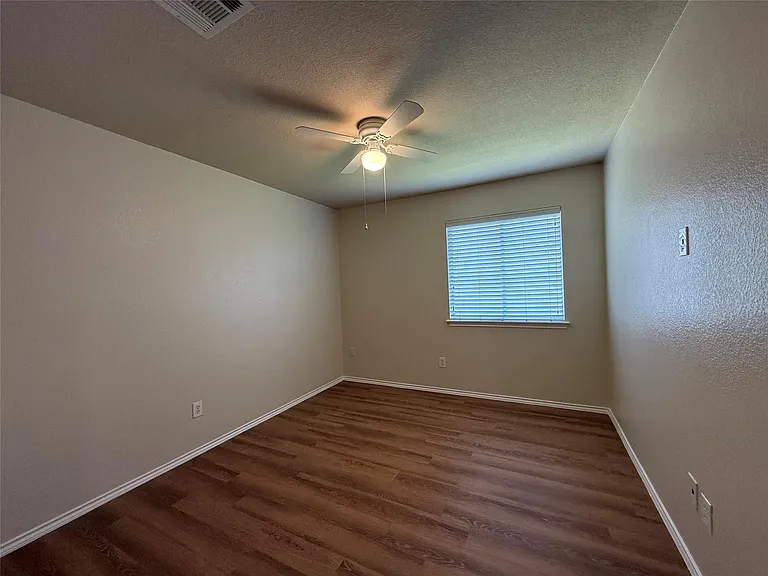 228 Altamont St — Photo 10
