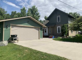 2816 SW Jim River Rd, Yankton, SD 57078