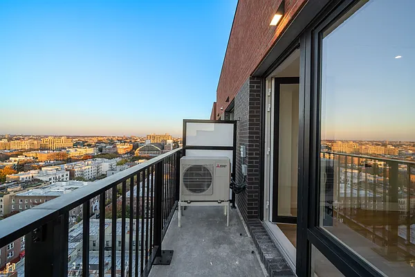 Rented by Carroll Development Leasing LLC | media 4