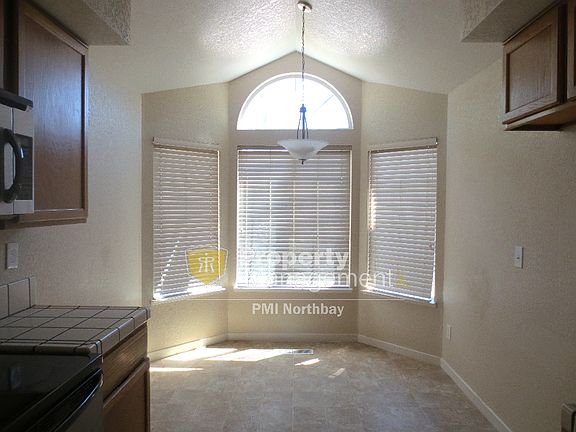 5th image of 2592 Vista Grande