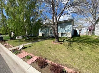 2113 10th St #9, Cody, WY 82414