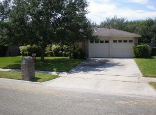 2813 Blue Grass Dr, Corpus Christi, TX 78410