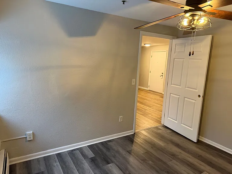 Nicollet Avenue Apartments — Photo 34