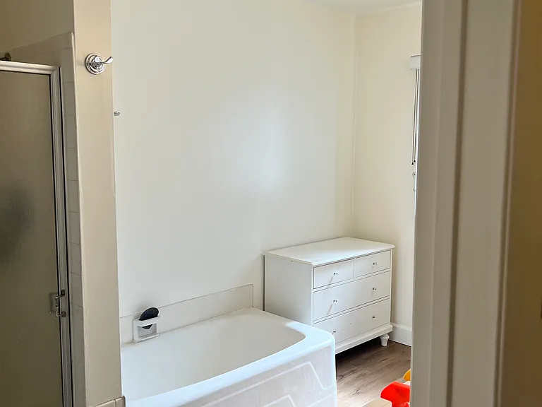 4653 Fulton Ave #16 — Photo 6