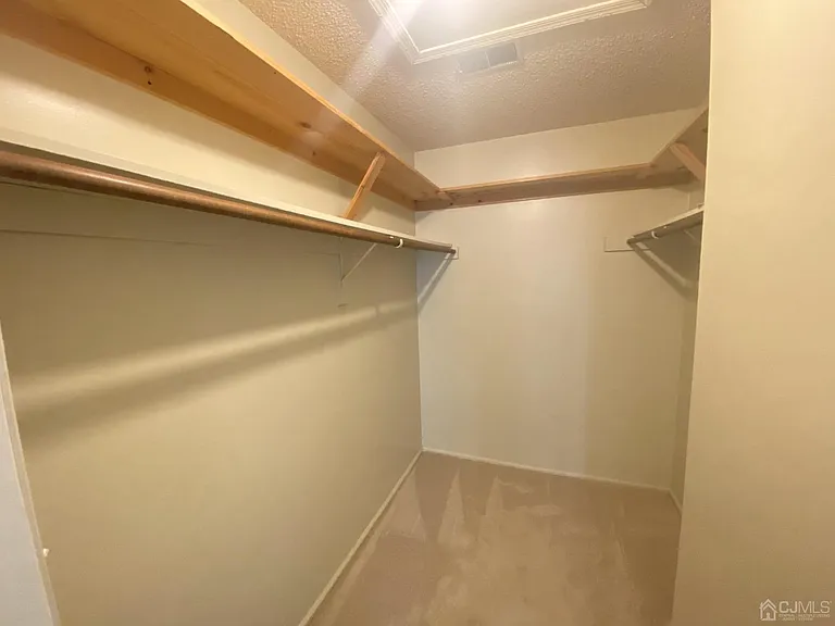 31 Dartmouth Way — Photo 5