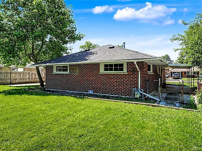 2621 Nyack Ln — Photo 22