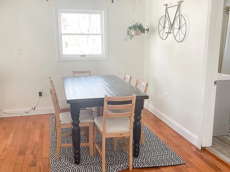 85 Anglers Rd — Photo 7