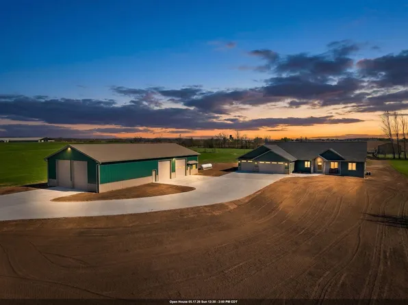 932 Meadowlark Rd, De Pere, WI 54115