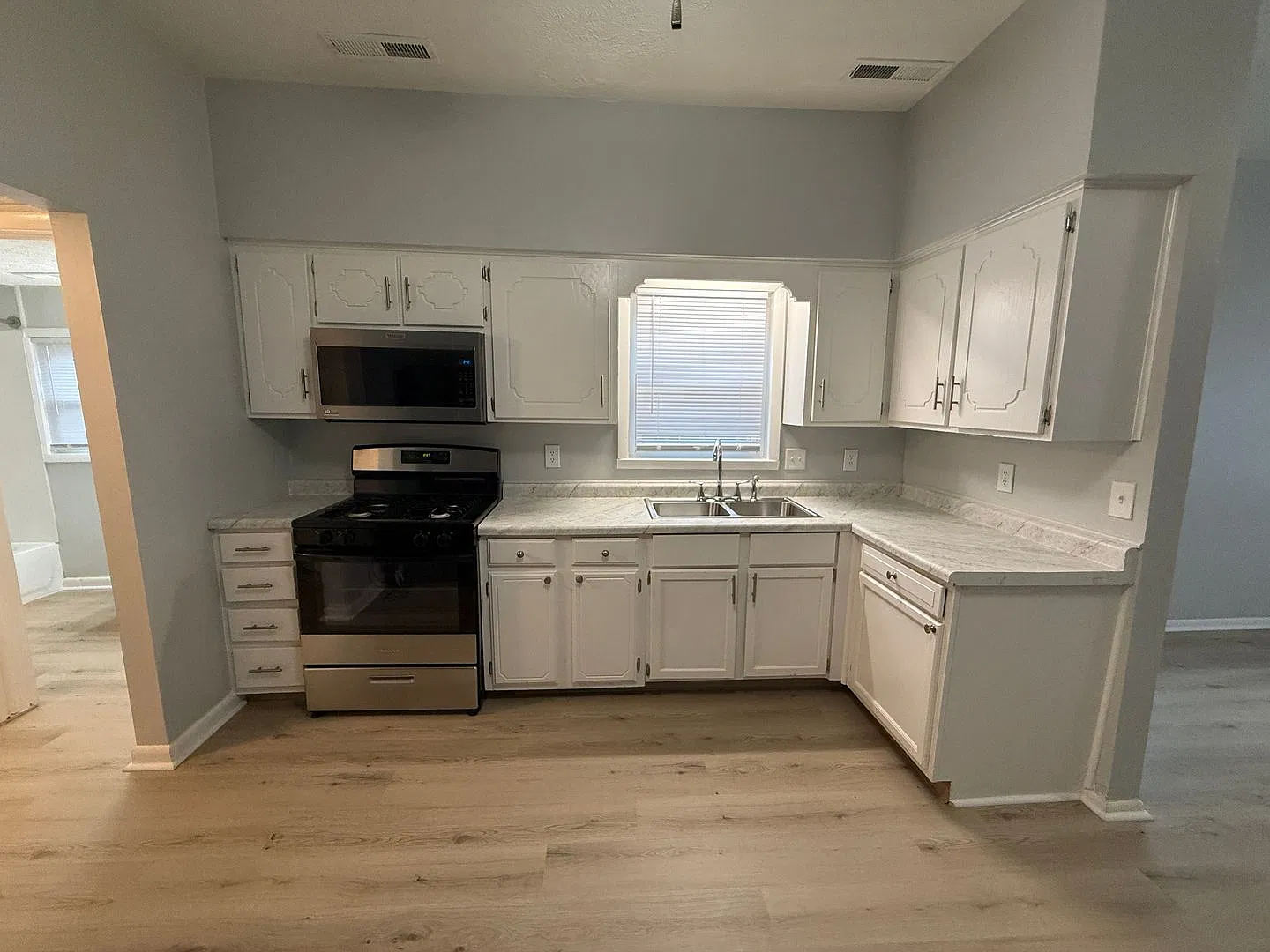 Remodeled 3 bedroom in Council Bluffs — Photo 4