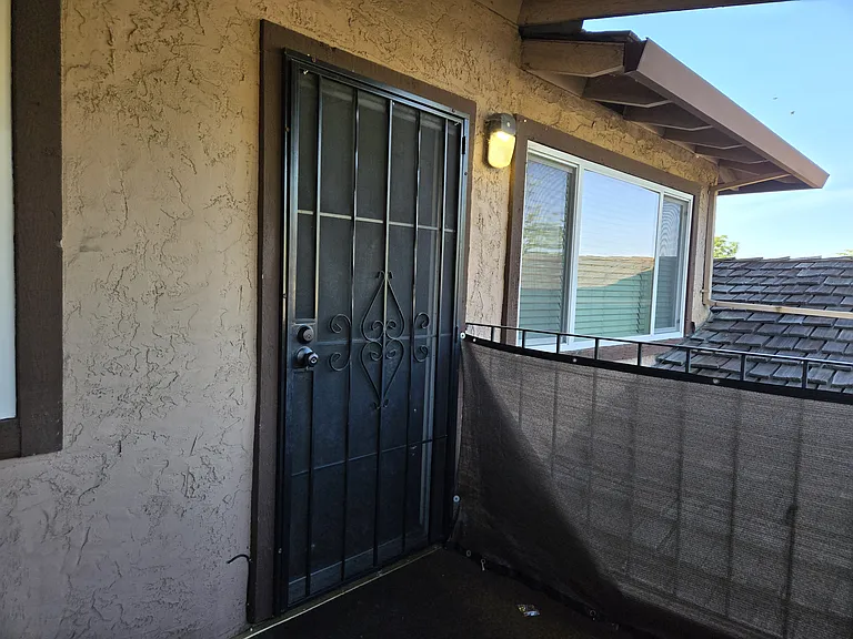 505 Hope Ter #3 — Photo 8