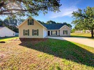 10 Claremont Dr, Covington, GA 30016