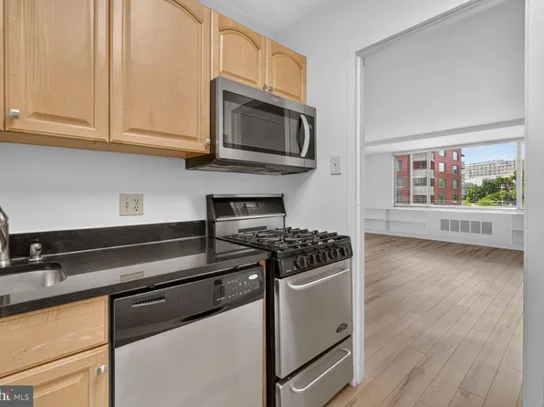 1121 Arlington Blvd APT 743, Arlington, VA 22209