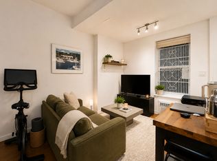 206 E 81st St APT 1B, New York, NY 10028