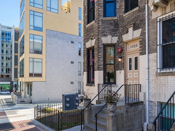 2nd image of 1416 Belmont St NW APT 2